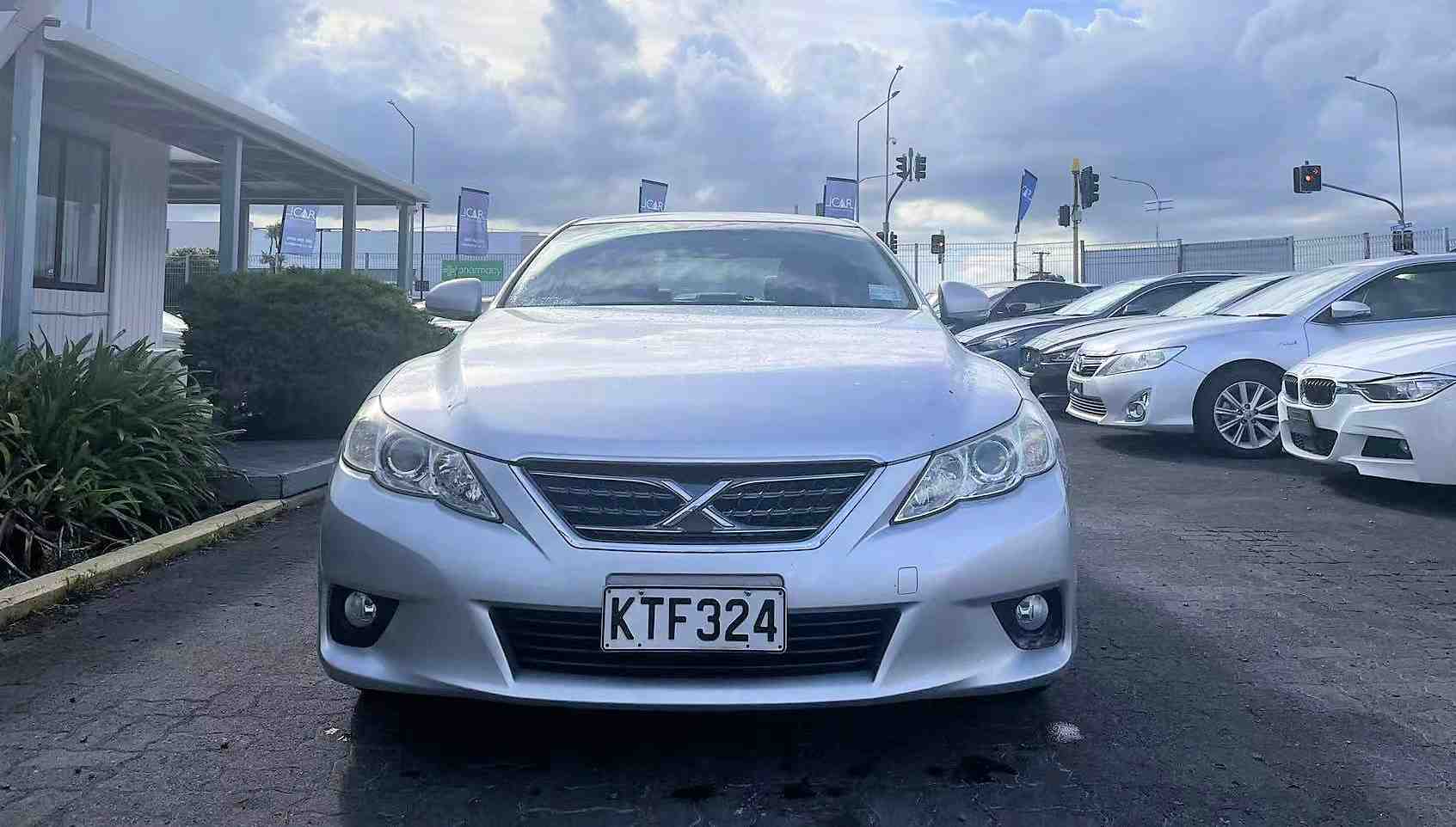 2011 Toyota Mark X