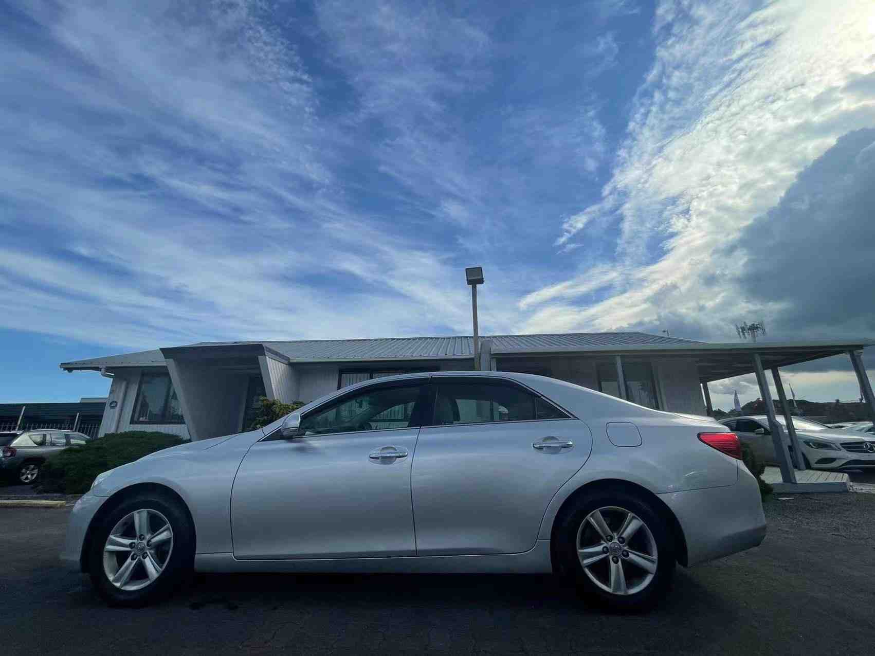 2011 Toyota Mark X