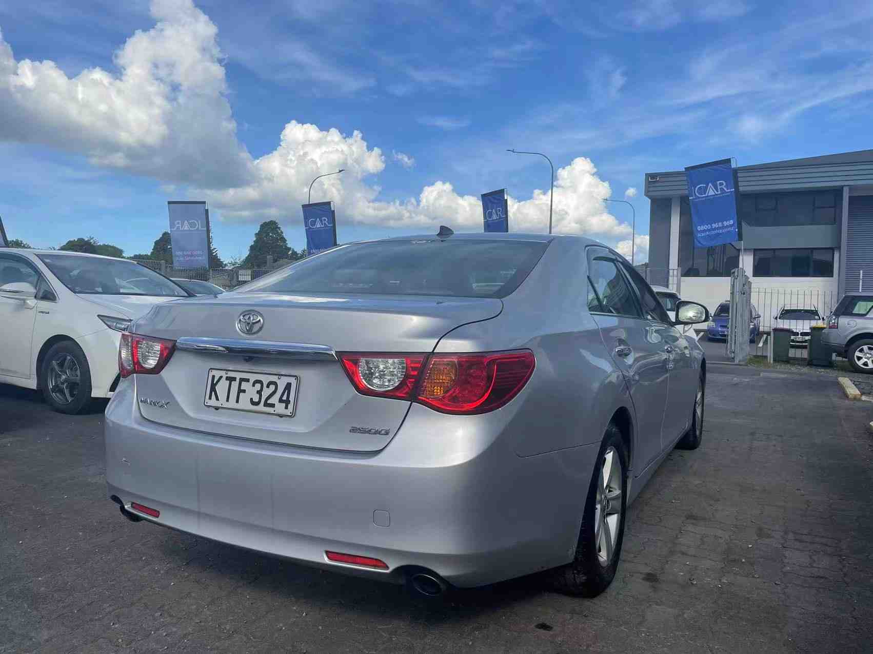 2011 Toyota Mark X