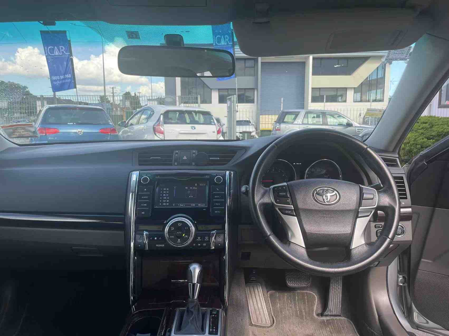 2011 Toyota Mark X