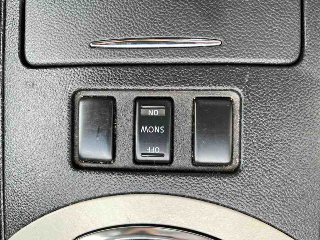 2008 Nissan Skyline HALF LEATHER SEATS, Key Less Entry,250gt