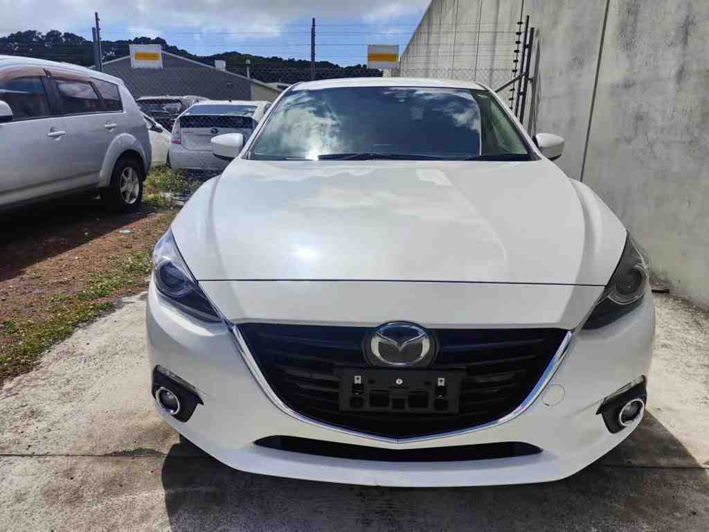 2013 Mazda Axela 2.0S Push Start, Key Less, REV CAM