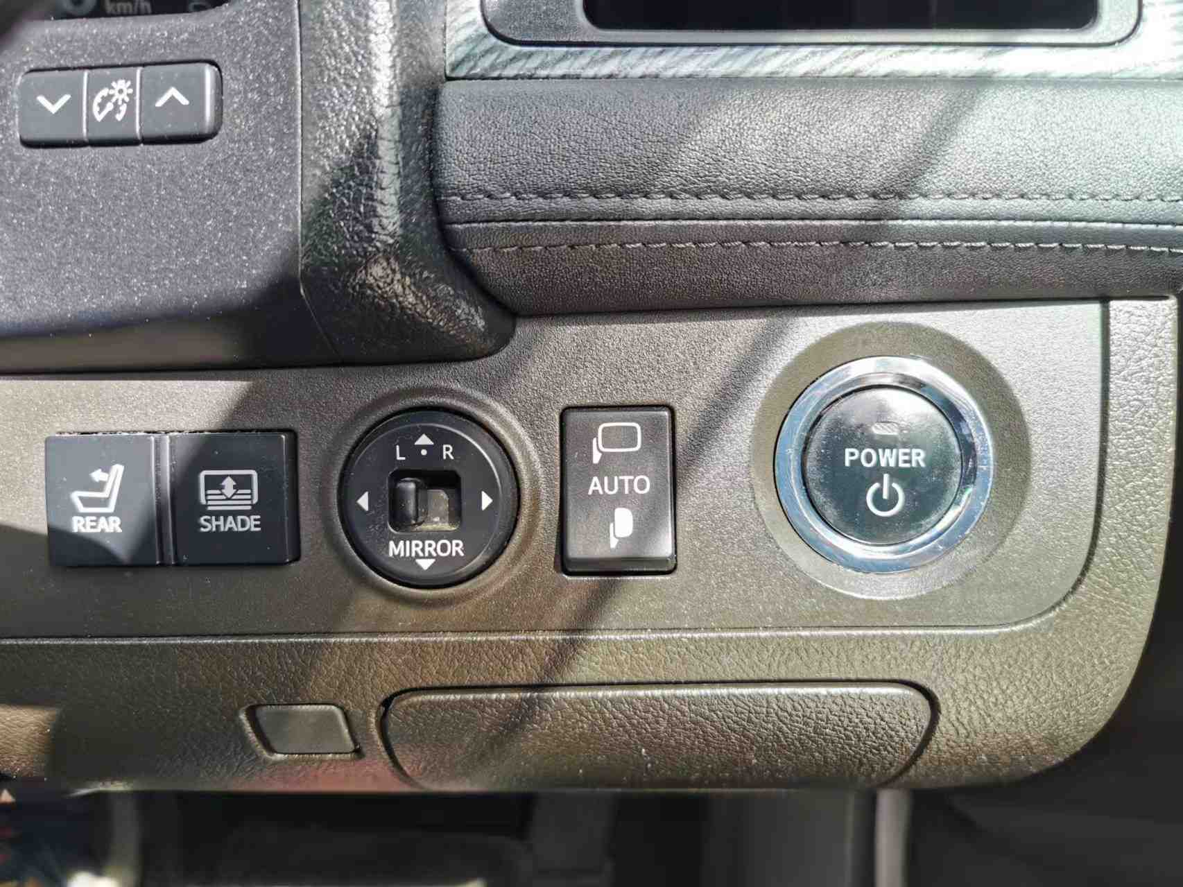 2010 Toyota Crown L PICKAGE, FULL LEATHER, HYBRID