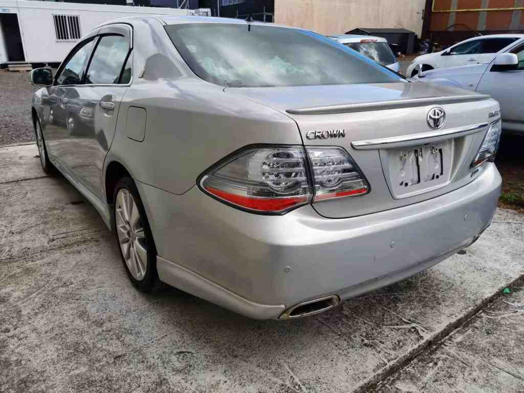 2010 Toyota Crown L PICKAGE, FULL LEATHER, HYBRID