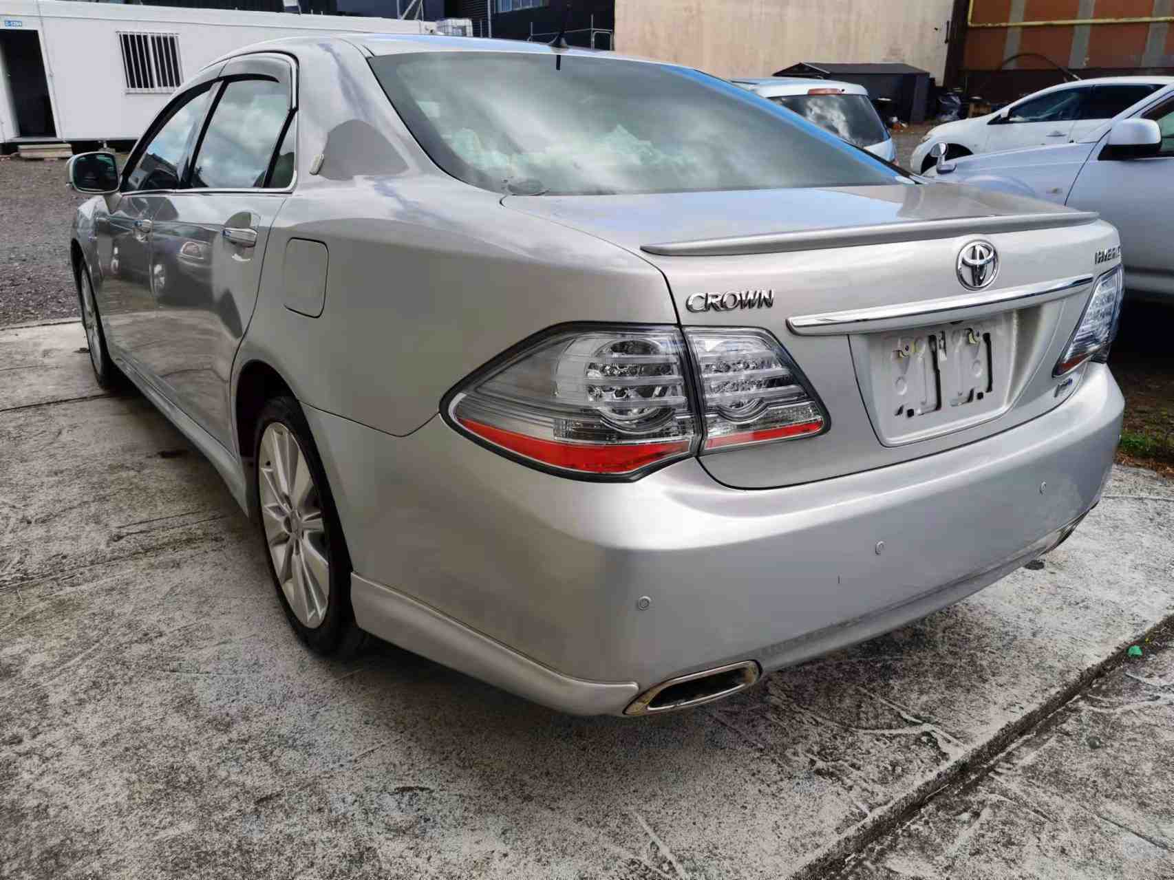2010 Toyota Crown L PICKAGE, FULL LEATHER, HYBRID