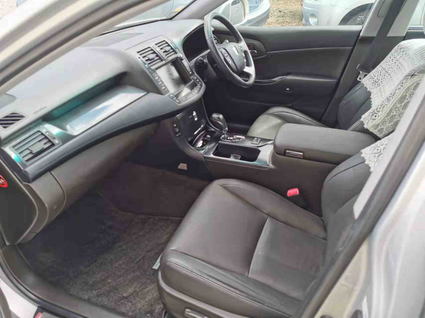 2010 Toyota Crown L PICKAGE, FULL LEATHER, HYBRID