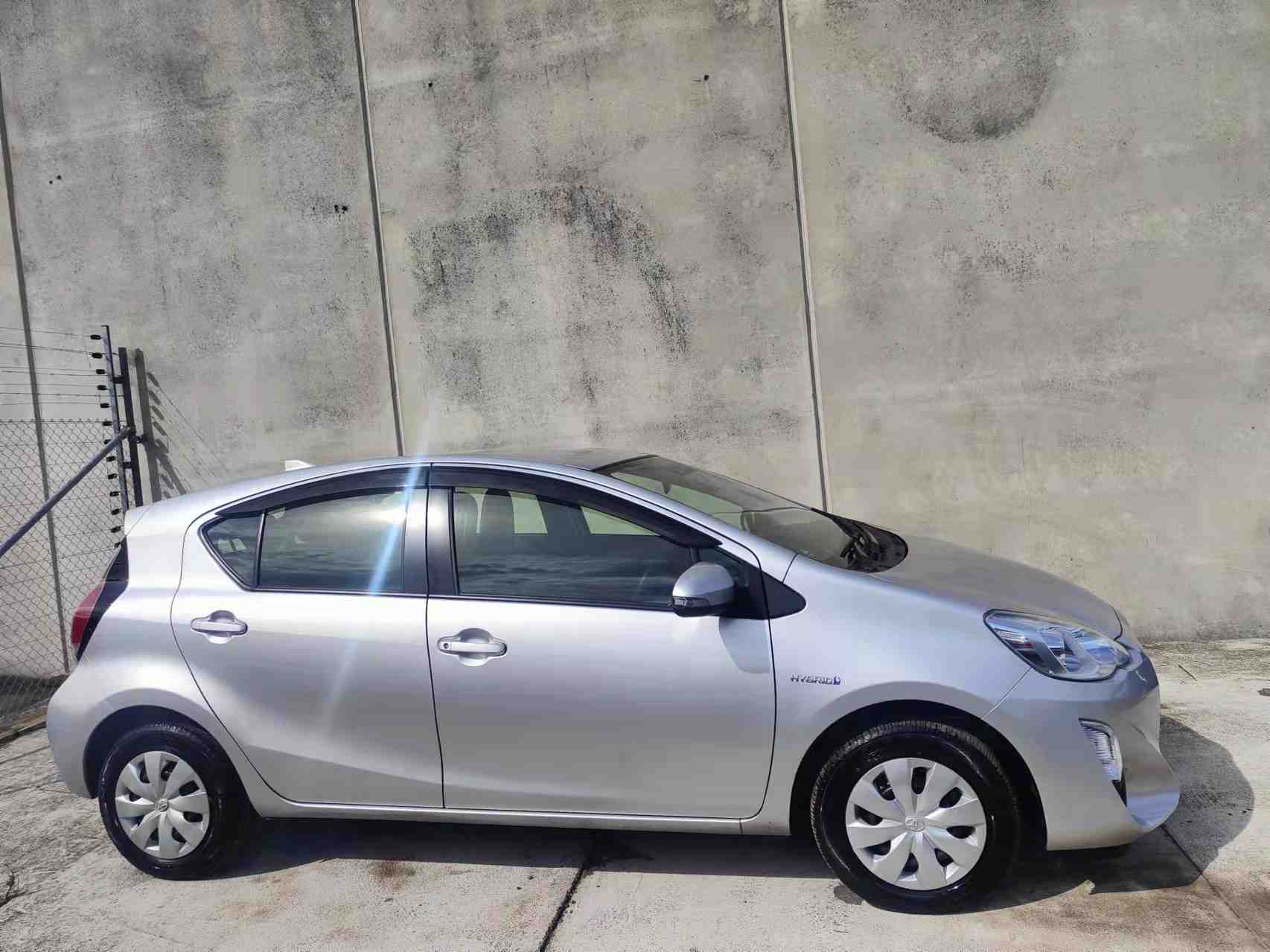 2016 Toyota Aqua HYBRID, TIDY