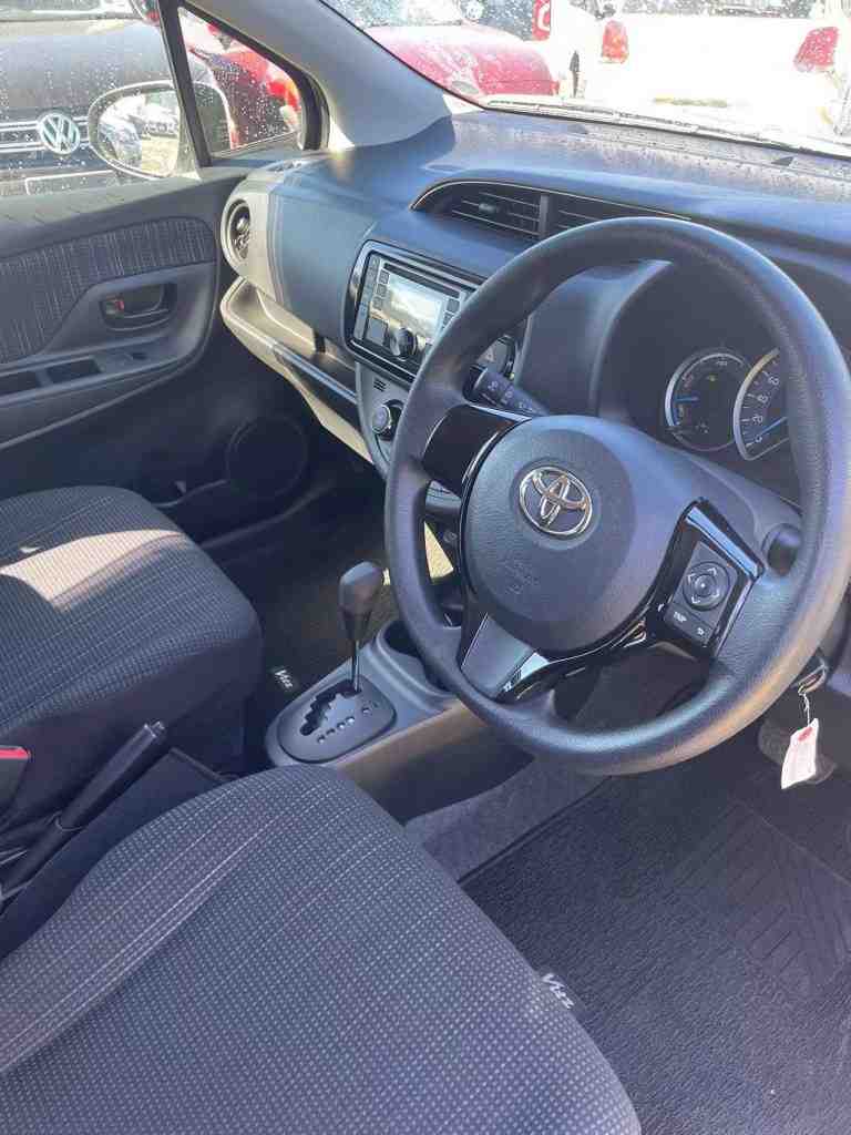 2017 Toyota Vitz Hybrid Super low kms!! Parking sensors, As new, Rebate now!!