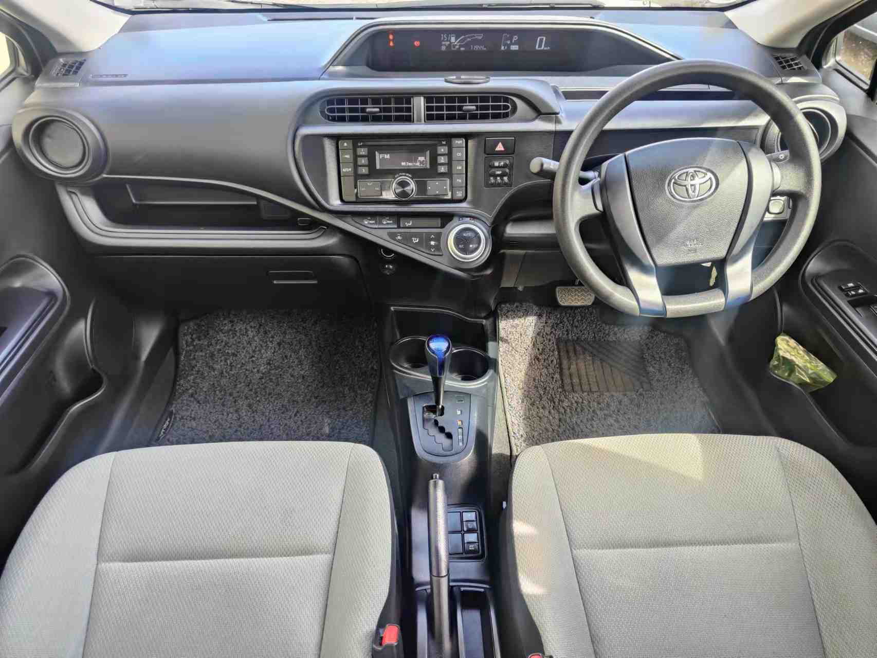 2016 Toyota Aqua HYBRID, TIDY
