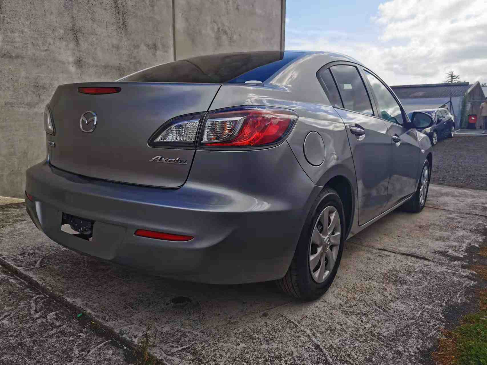 2012 Mazda Axela Push Start, Key Less