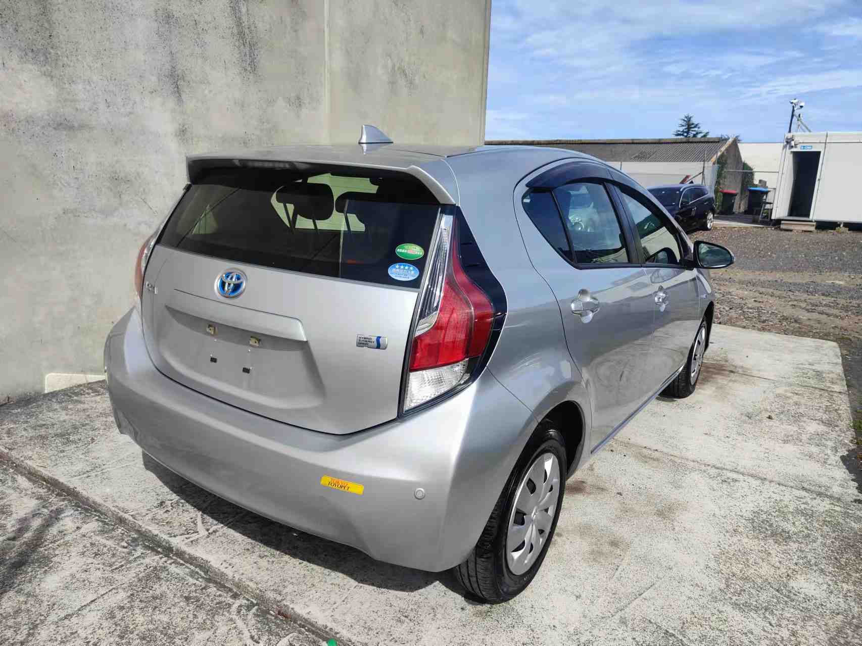 2016 Toyota Aqua HYBRID, TIDY