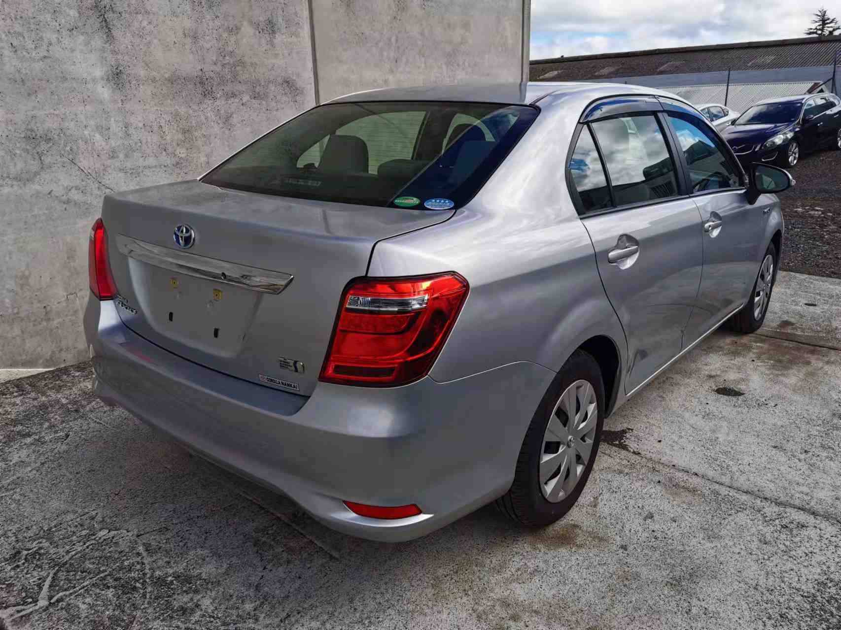 2016 Toyota Corrolla AXIO,HYBRID, TIDY