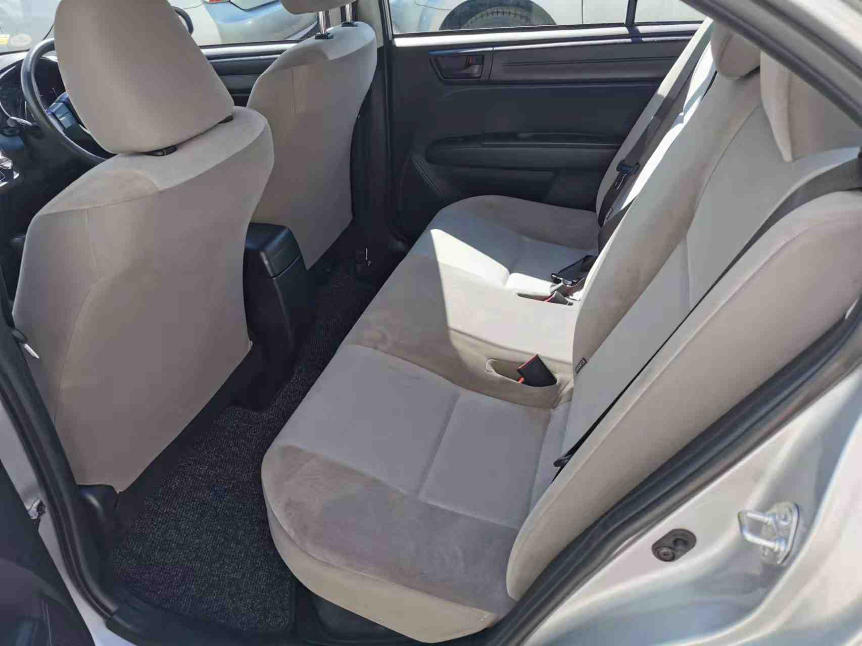 2017 Toyota Corrolla HYBRID, TIDY