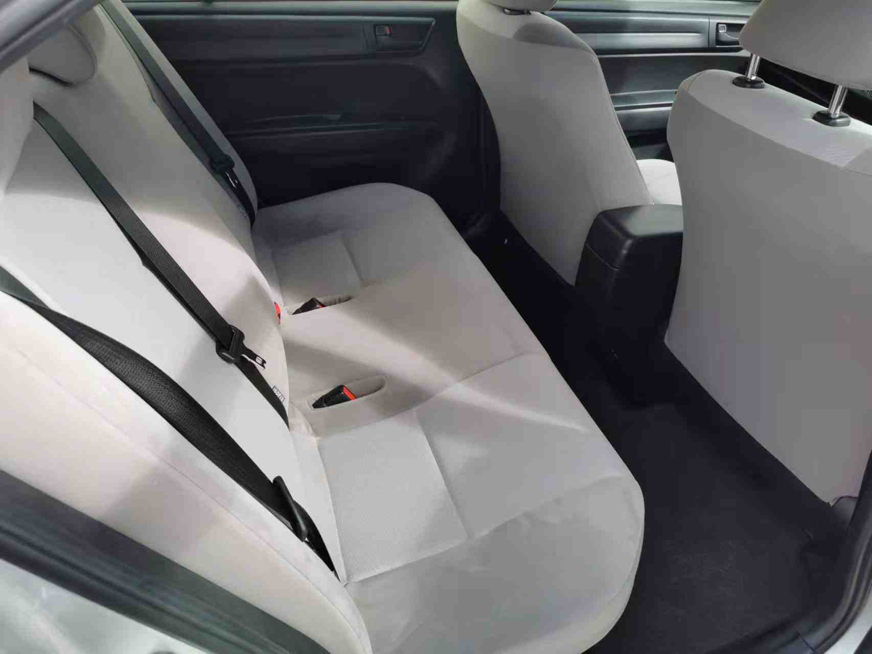 2016 Toyota Corrolla AXIO,HYBRID, TIDY