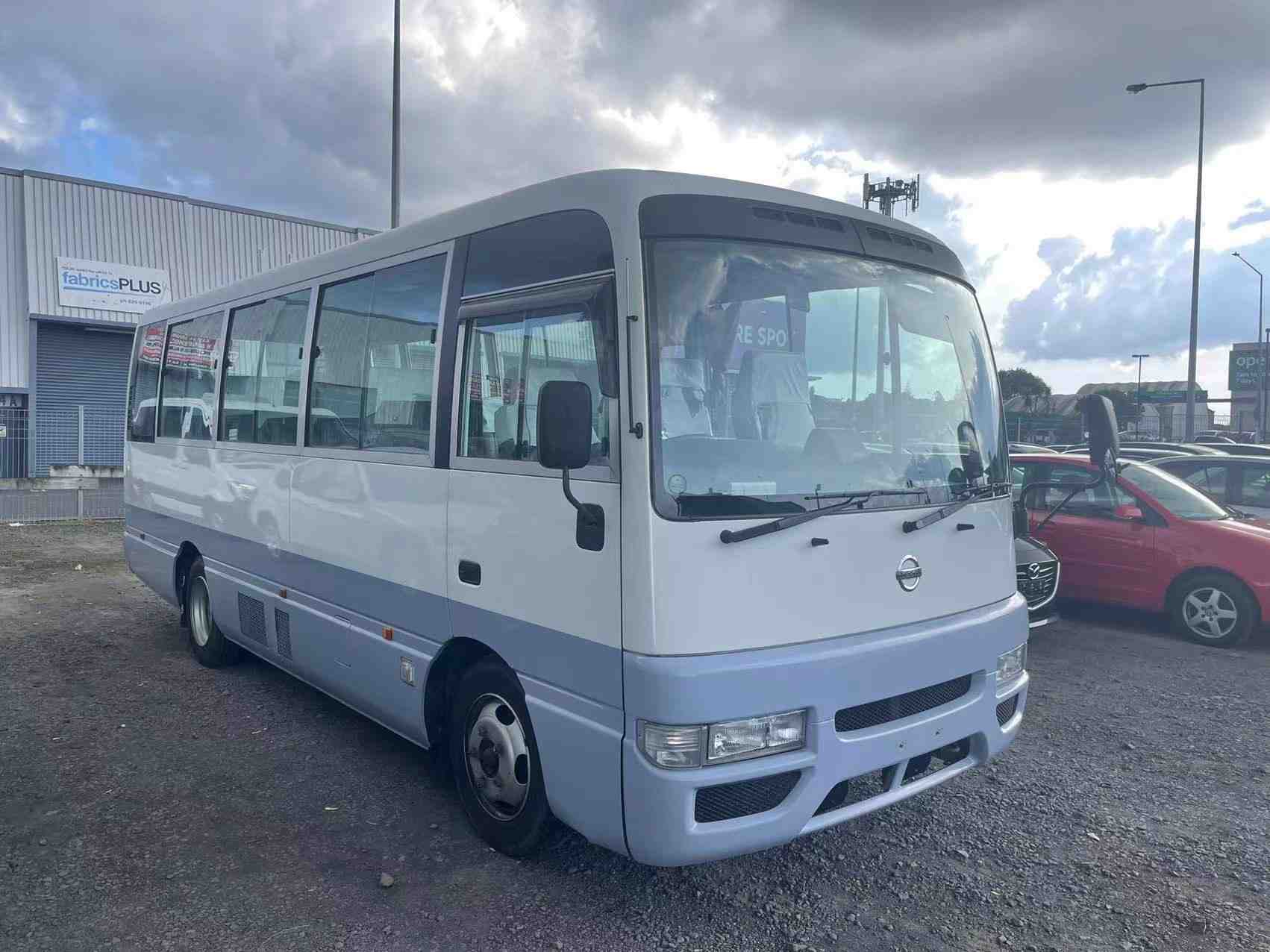 2014 Nissan unassigned Civilian 29 seaters Manual REV CAM, 29 seaters