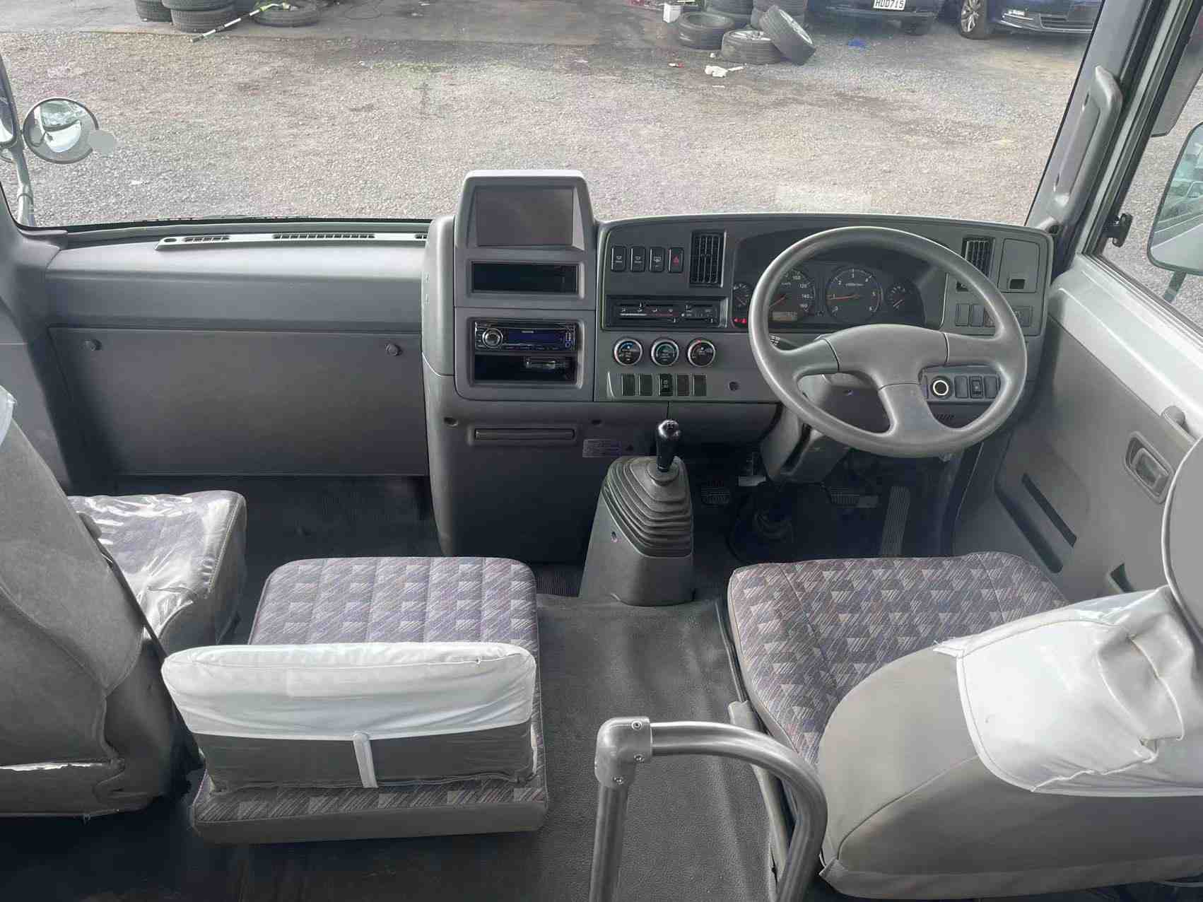 2014 Nissan unassigned Civilian 29 seaters Manual REV CAM, 29 seaters
