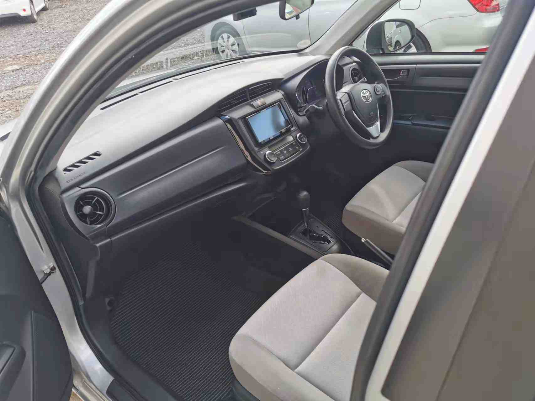 2016 Toyota Corrolla AXIO,HYBRID, TIDY