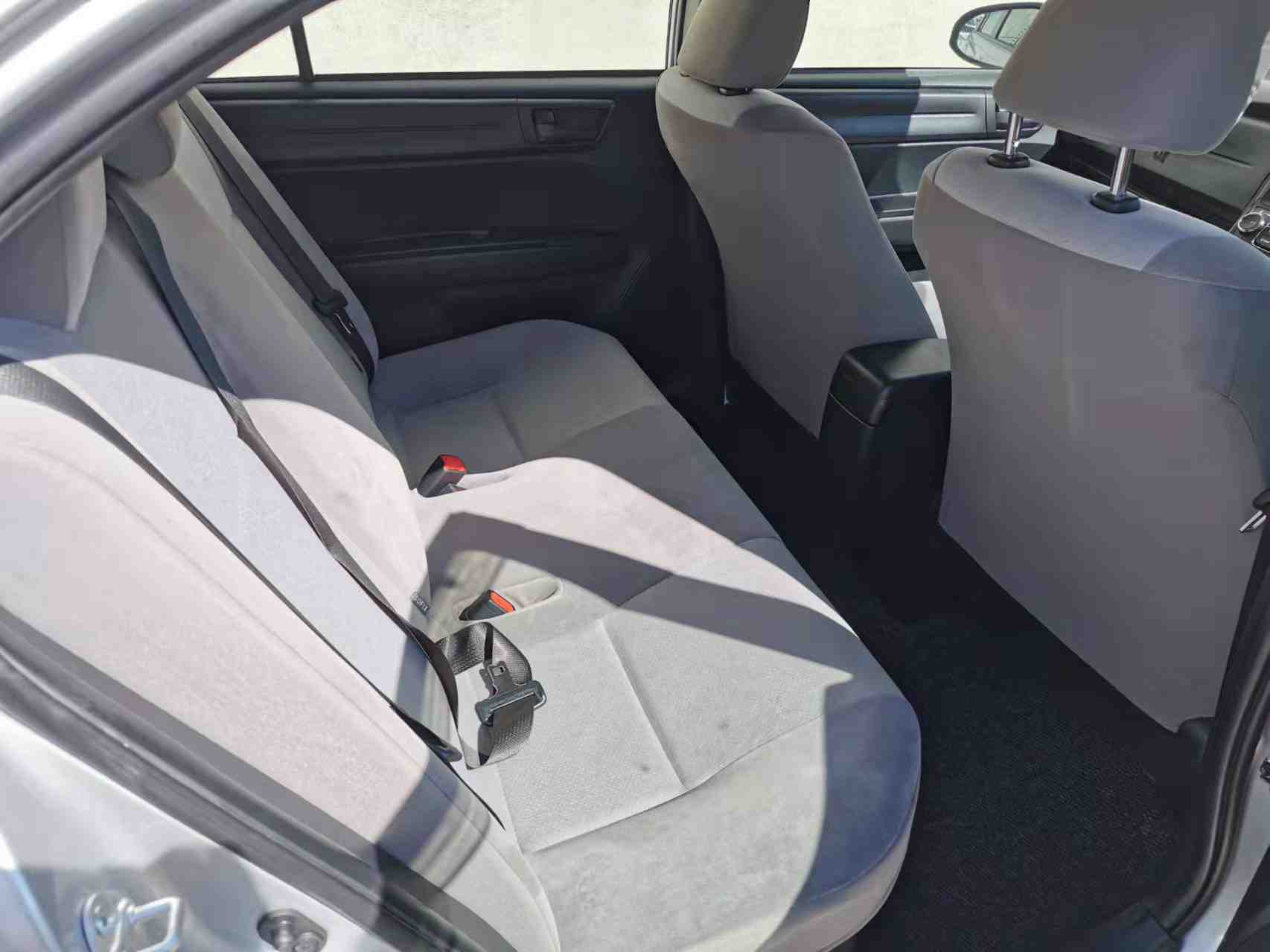 2017 Toyota Corrolla HYBRID, TIDY