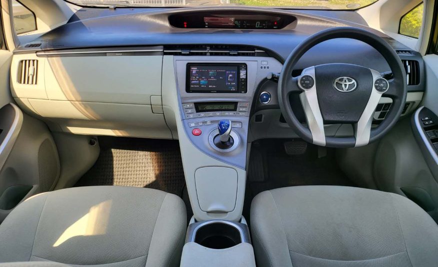 2014 Toyota Prius S