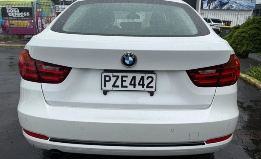 2013 BMW 320i GT