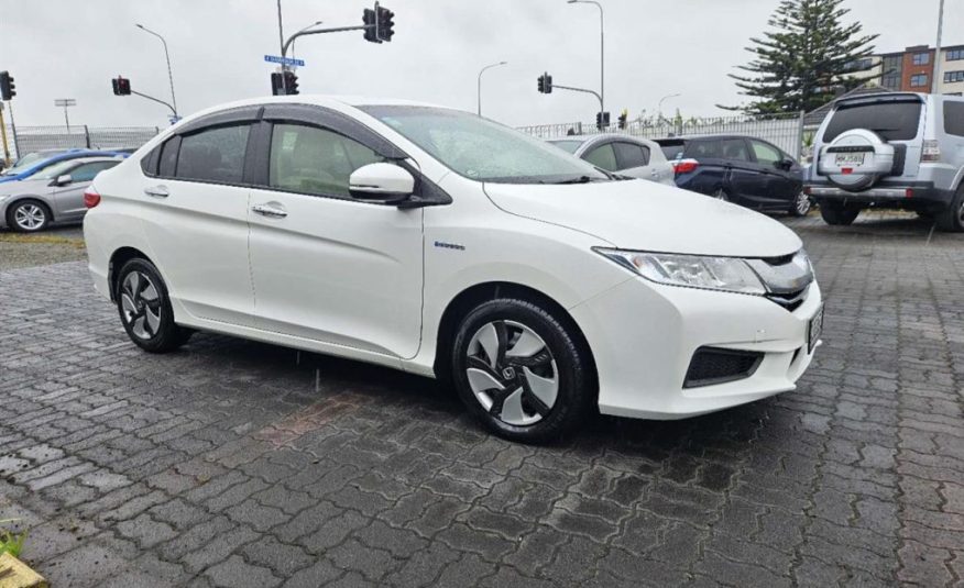 2015 Honda Grace LX