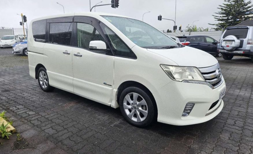 2013 Nissan Serena Hybrid