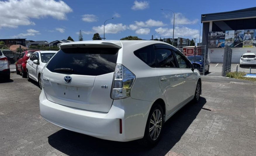 2014 Toyota Prius Alpha