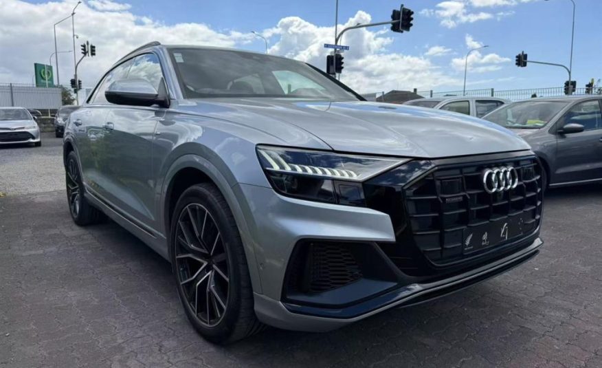 2023 Audi Q8 S line, 4WD