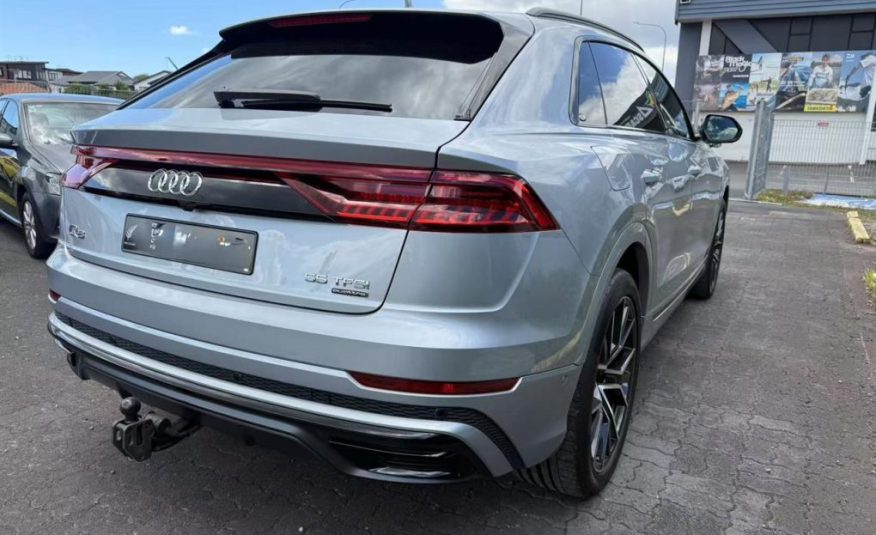 2023 Audi Q8 S line, 4WD