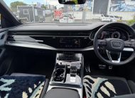 2023 Audi Q8 S line, 4WD