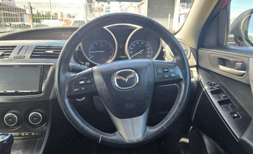 2013 Mazda Axela