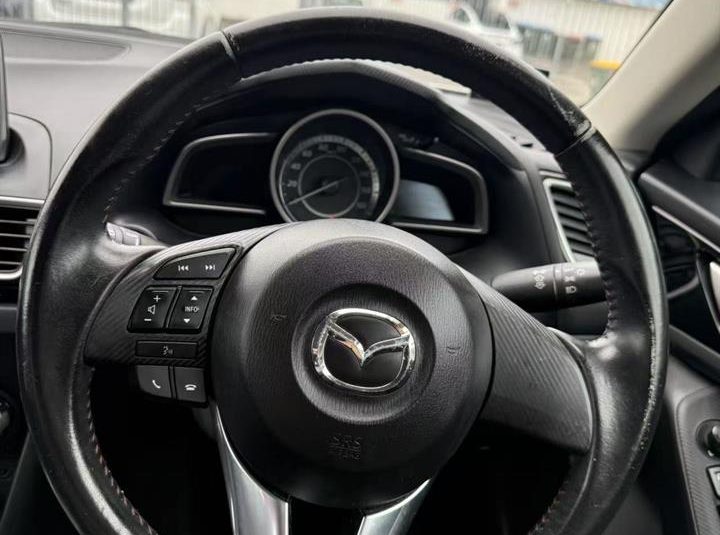 2016 Mazda Axela 15S