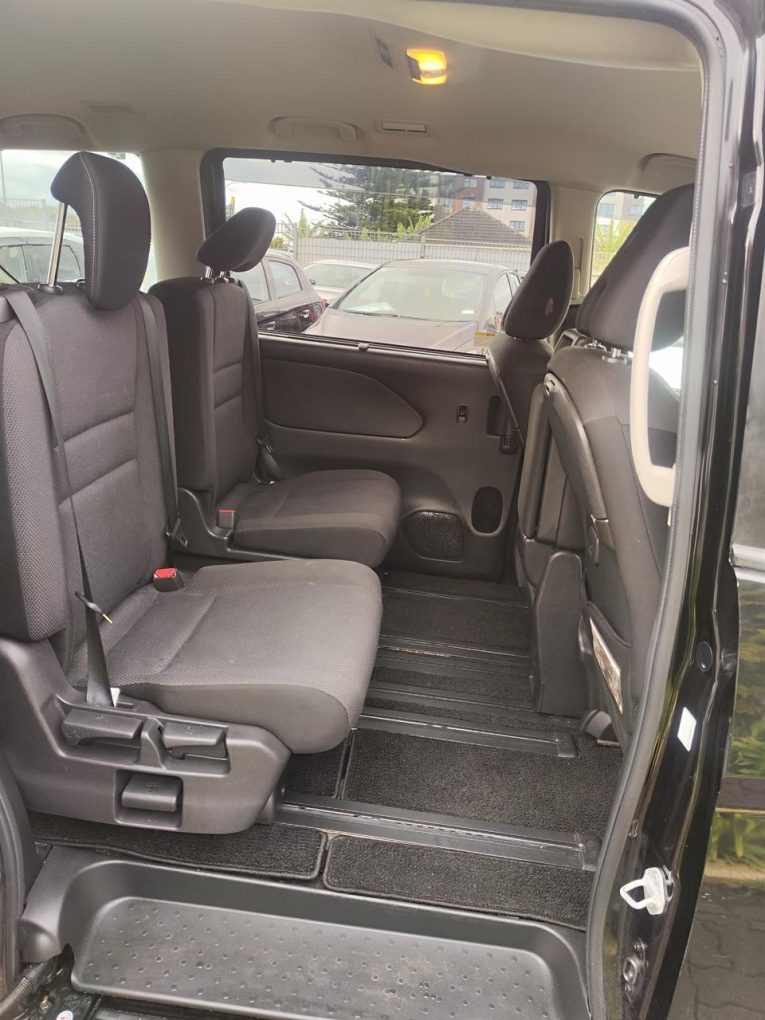 2017 Nissan Serena Hybrid