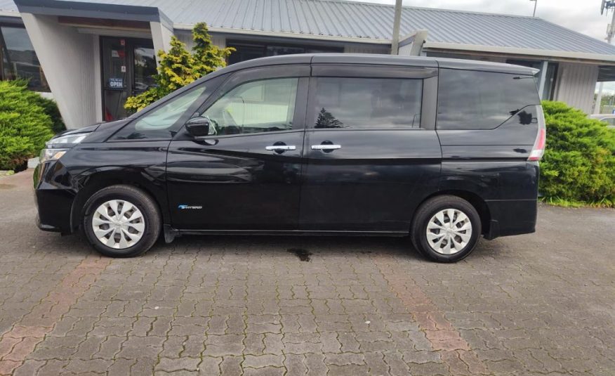2017 Nissan Serena Hybrid