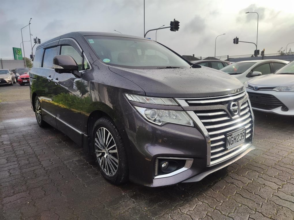 2014 Nissan Elgrand 7 Seater