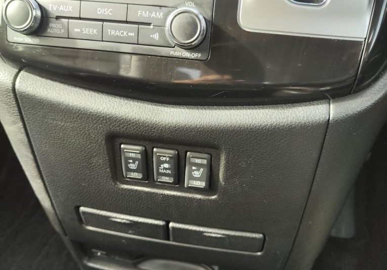 2014 Nissan Elgrand 7 Seater
