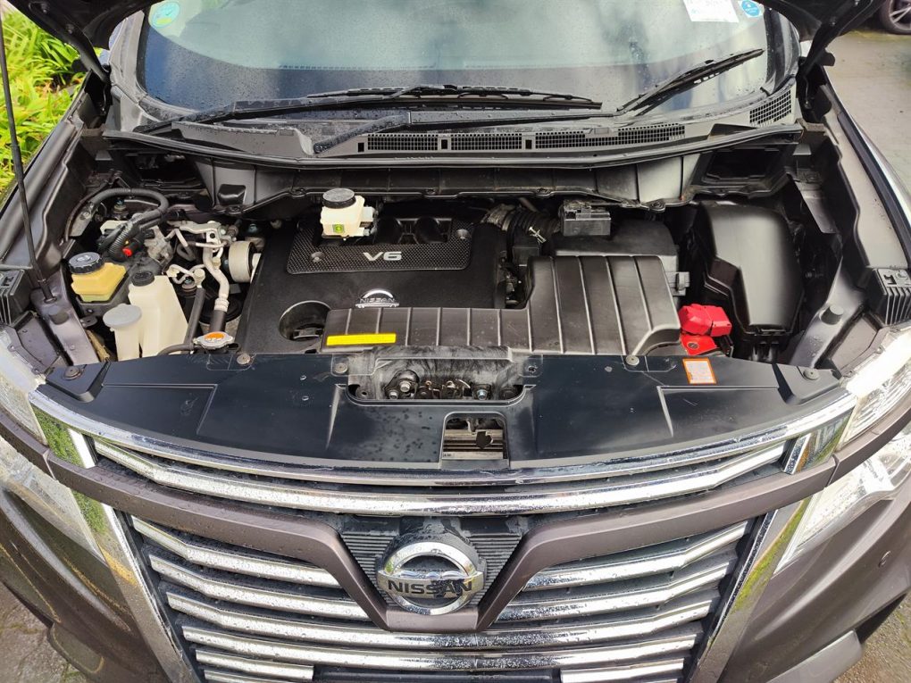 2014 Nissan Elgrand 7 Seater