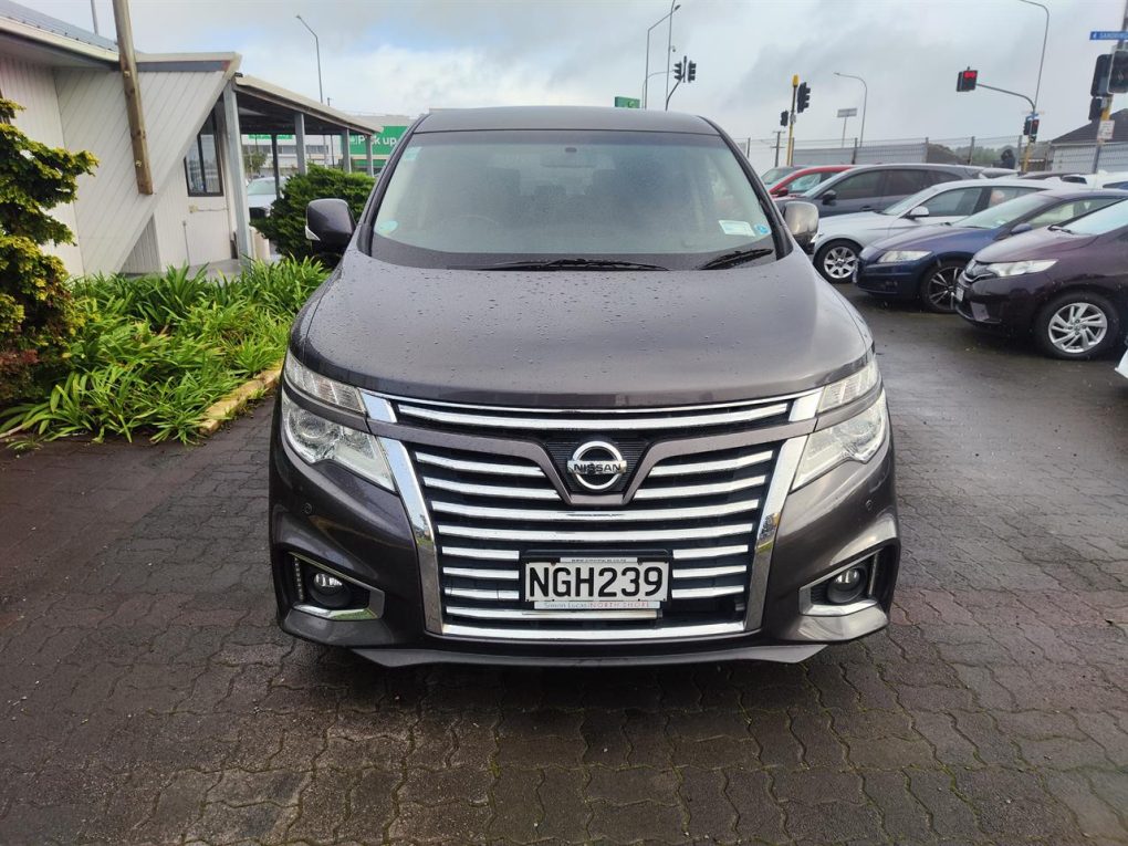 2014 Nissan Elgrand 7 Seater