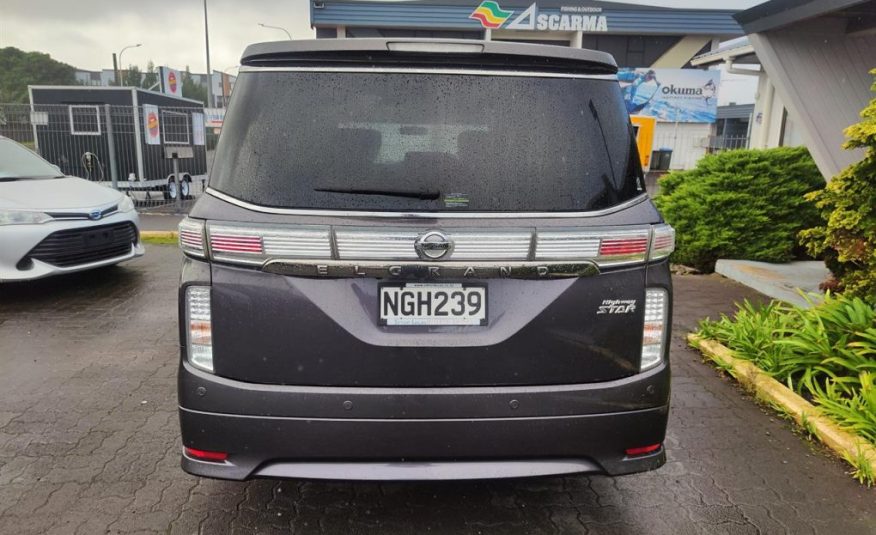 2014 Nissan Elgrand 7 Seater