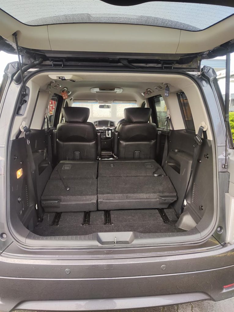 2014 Nissan Elgrand 7 Seater