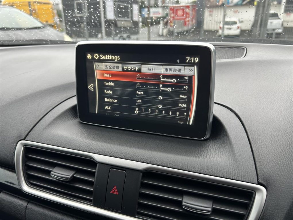2016 Mazda Axela Push Start, Key Less