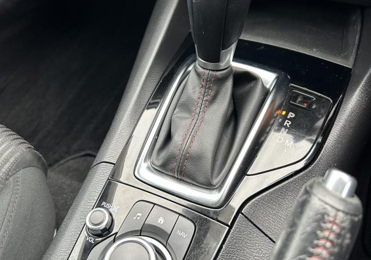 2016 Mazda Axela Push Start, Key Less