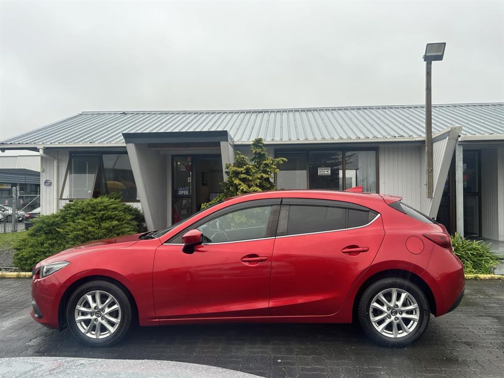 2016 Mazda Axela Push Start, Key Less