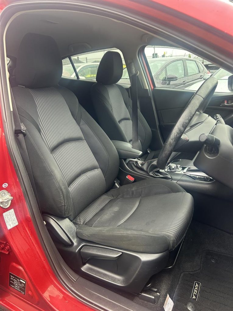 2016 Mazda Axela Push Start, Key Less