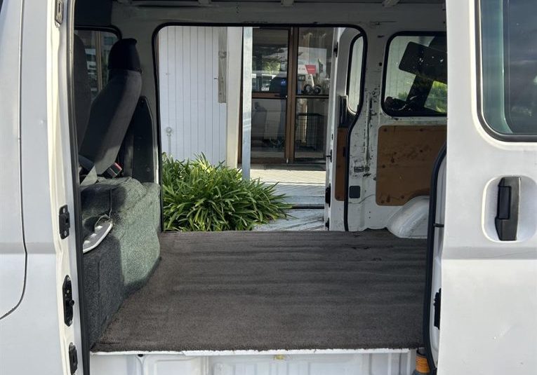 2012 Nissan URVAN 3.0 Diesel Auto