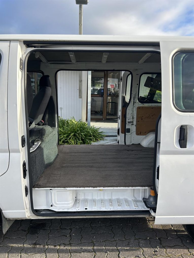 2012 Nissan URVAN 3.0 Diesel Auto