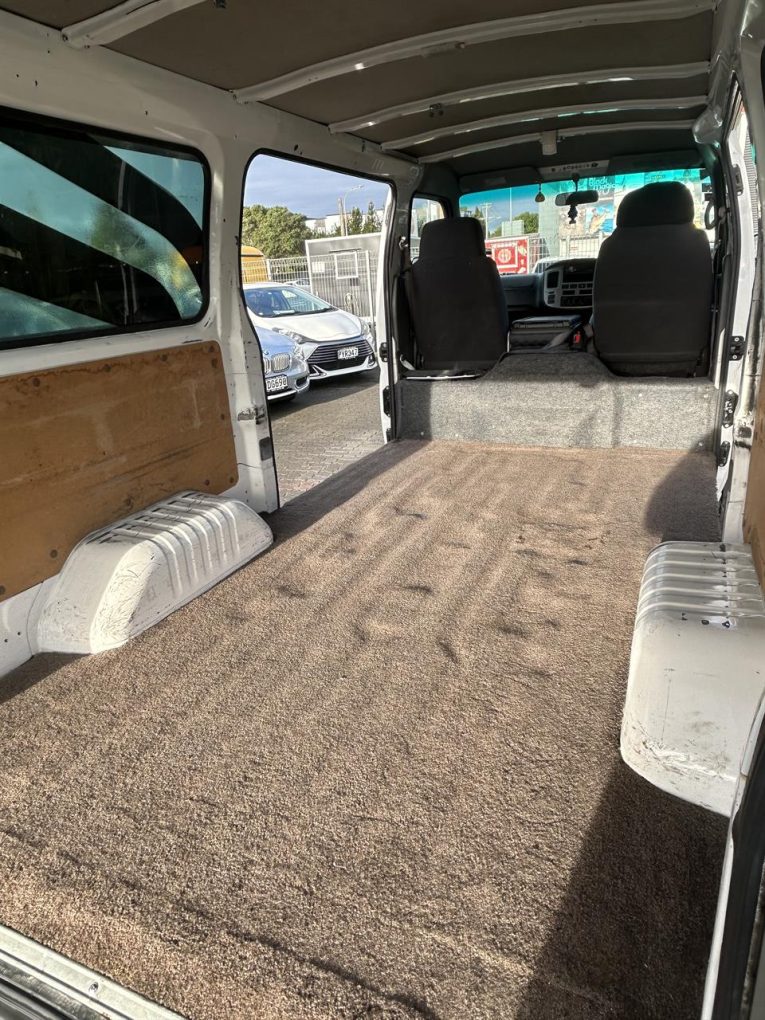 2012 Nissan URVAN 3.0 Diesel Auto