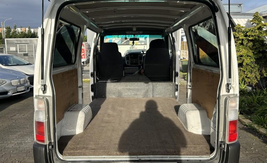 2012 Nissan URVAN 3.0 Diesel Auto