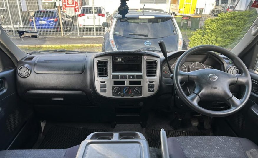 2012 Nissan URVAN 3.0 Diesel Auto