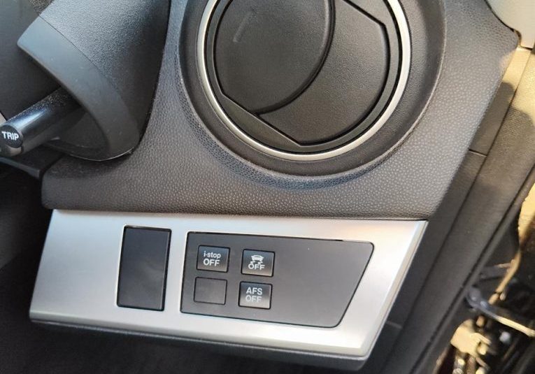 2012 Mazda Axela Saloon